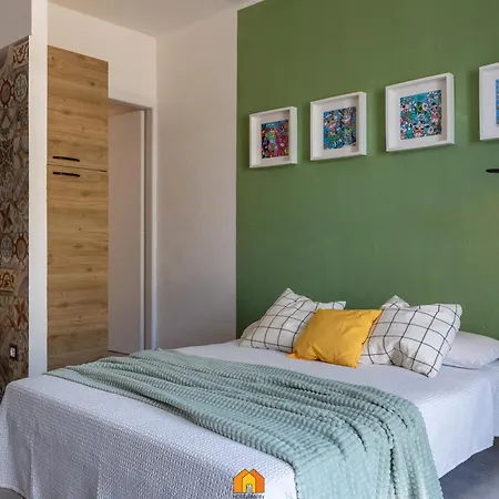 Almar House Semesterbostad Quartu SantʼElena