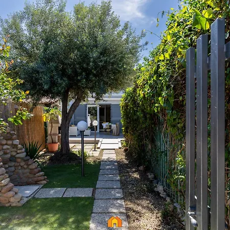 Almar House Holiday home