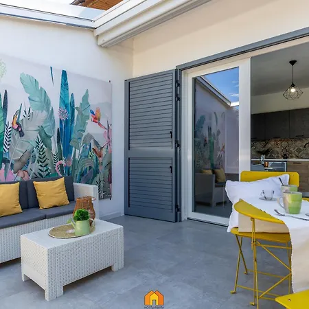 Almar House * Quartu SantʼElena