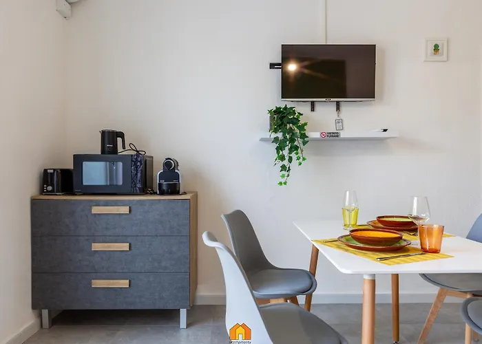 Almar House Quartu SantʼElena
